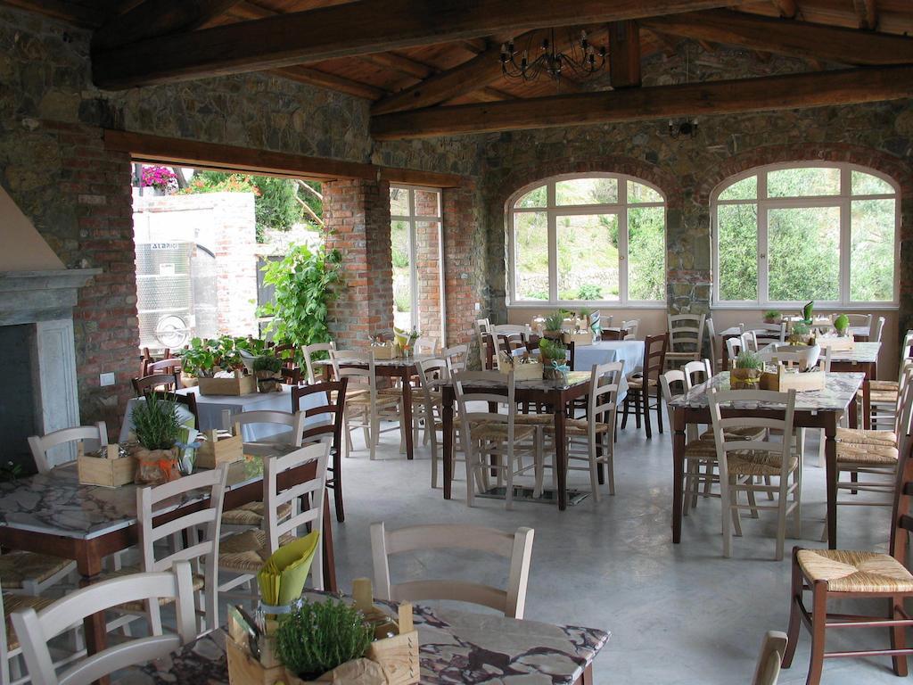 Agriturismo La Burlanda Fosdinovo Exteriör bild